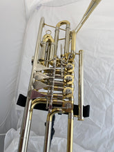 Heavy duty stand for Cimbasso or Ophicleide with adjustable height